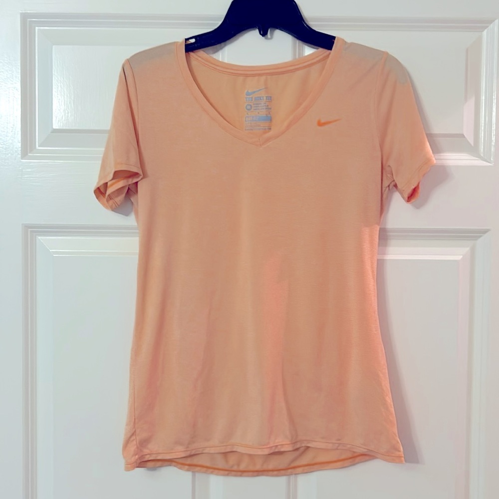 The Nike Tee Athletic Cut